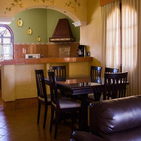Suites Bello Xochimilco By Dot Tradition Oaxaca Room photo